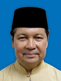 Pusat pengajian sains perubatan week : Diploma In English Kolej Universiti Islam Pahang Sultan Ahmad Shah
