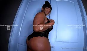 Mimithestallion bodied that thats a solid 205lbs - CamStreams.tv