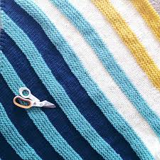 A selection of free knitting patterns for creating easy baby blankets and baby afghans for beginner and advanced knitters. How To Knit A Corner To Corner Baby Blanket With Free Pattern Smiling Colors