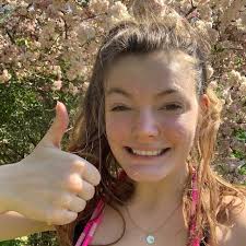 Anna (@anna.jumps) • Instagram photos and videos