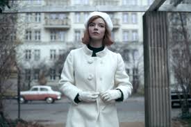 Сериал основан на одноимённом романе уолтера тевиса. The Queen S Gambit Ending Meaning Of The Chess Game Explained