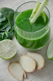 Walaupun sedikit masam, epal hijau yang juga dikenali dengan nama granny smith ini amat banyak khasiatnya. Minuman Detox Epal Hijau Asap Dapur