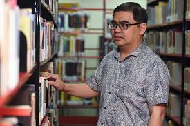 80 awang azman awang pawi. Mountdweller88 Kerana Panik Kuok Dijadikan Orang Orang Scarecrow Menakutkan Melayu Kepada Dap