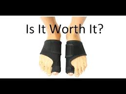 Lack of support or instability in the arch area can lead to bunions, so you might need some extra reinforcement to correct your gait and take the stress off your toe joint. Bunion Splints And Correctors Are They Worth It Doctor Review Youtube