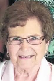 Leonard Kruse's Instagram, Twitter & Facebook