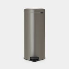 La poubelle stylée touch bin est un must dans chaque cuisine, buanderie ou atelier. Poubelle A Pedale Newicon 30 Litres Fermeture Douce Seau Interieur Brabantia