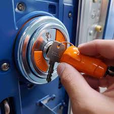 ReadyBolt Locksmith technician working in Ogden