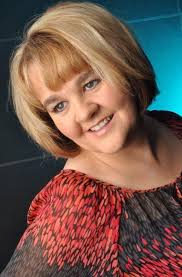 Mother writes children heart-wrenching letters before dying of cancer at 40 