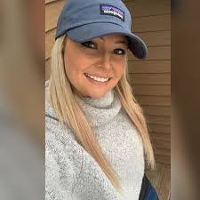 Dawn Coston's Instagram, Twitter & Facebook