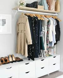 Dir Fehlt Der Platz Fur Einen Schrank Gluck Gehabt Hier Kommen Tolle Kleiderschrank Alternativen Um Deine Klamotten Aufzubewahren In In 2019 Kleine Schlafzimmer Schranke Stauraum Fur Kleine Schlafzimmer Und Wohnung Schlafzimmer Dekoration