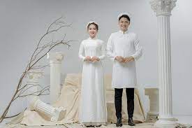 Màu hồng cũng là một trong những gam màu được các cô dâu yêu thích khi chọn áo dài cưới. Top 10 Máº«u Ao Dai CÆ°á»›i Mau Tráº¯ng áº¥n TÆ°á»£ng Theo Xu HÆ°á»›ng 2020