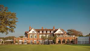 Conveniently located restaurants include the cliff house restaurant, the paddle, and the kitchen at chewton glen. Chewton Glen Hotel New Milton Updated 2021 Prices