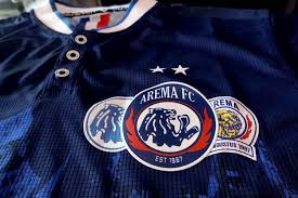 Padahal selama ini pemain asing di arema dapat. Arema Fc Rilis Jersey Spesial Ulang Tahun Ke 33 Halaman All Kompas Com
