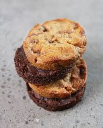 Cookies Beurre De Cacahuete Ou Cookies Tout Chocolat Quel Est Votre Prefere Sables Chocolat Cookies Pe In 2020