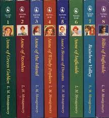 Anne Of Green Gables I Think I Read This Entire Series In One Weekend When I Was A Little Girl Anne Of Green Gables Green Gables Anne Of Green