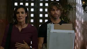 Ncis La Sneak Peek Kensi And Deeks Squabble Over Baby Stuff Exclusive Entertainment Tonight