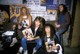 Everything you need to know about the story behind the song, amp and pedal settings as well as used guitar techniques. Metallica See Photos From Epic New Master Of Puppets Book Rolling Stone