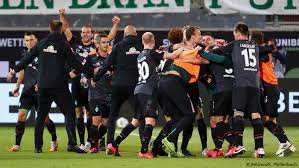 Υποβάθμιση, υποβίβαση ουσ θηλουσιαστικό θηλυκό: Relegation Playoff Werder Bremen Retain Bundesliga Status On Away Goals Sports German Football And Major International Sports News Dw 06 07 2020