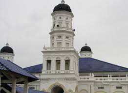 Johor zoo is situated 200 metres northeast of sultan abu bakar state mosque. Sultan Abu Bakar State Mosque Johor Bahru Halal Trip