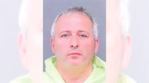 Police: Carbondale man punches fiancée