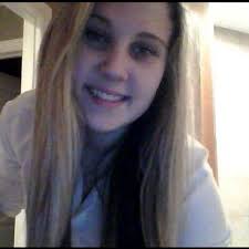 Alicia Langlois's Instagram, Twitter & Facebook