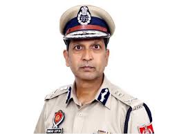 देश के सबसे विश्वसनीय अख़बार पर पढ़ें ताज़ा ख़बरें। पढ़ें देश, विदेश, बॉलीवुड, लाइफस्टाइल और राजनीती की. Combating Covid 19 Punjab Police Scale Up System