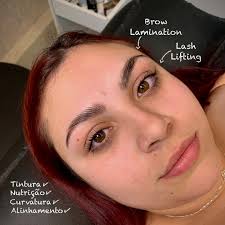 Ontem tive o privilégio de atender uma profissional da beleza, uma  cabeleireira que confiou em minhas mãos para transformar seu visual com um  moreno iluminado cheio de elegância e naturalidade. Gratidão pela