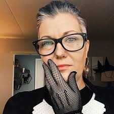 Nina Esposito's Instagram, Twitter & Facebook