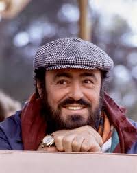 𝔗𝔯𝔢𝔰 𝔄𝔪𝔢𝔷𝔠𝔲𝔞𝔰 𝔢𝔫 𝔩𝔞 𝔠𝔞𝔩𝔩𝔢 𝔄𝔪𝔢𝔷𝔠𝔲𝔞 𝔡𝔢  𝔊𝔲𝔞𝔡𝔦𝔵. 𝔐𝔞𝔯𝔦́𝔞 𝔇𝔬𝔩𝔬𝔯𝔢𝔰 𝔄𝔪𝔢𝔷𝔠𝔲𝔞 𝔐𝔞𝔯𝔦𝔞𝔫𝔬  𝔄𝔪𝔢𝔷𝔠𝔲𝔞 𝔍𝔬𝔞𝔮𝔲𝔦́𝔫 𝔄𝔪𝔢𝔷𝔠𝔲𝔞