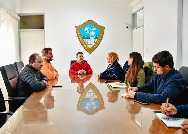 Reunión entre el municipio de Jáchal y Vicuña por el avance del Proyecto y nuevas iniciativas productivas