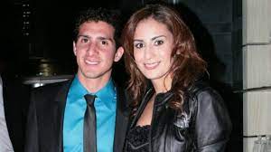 En el programa aprende en casa 2 la medallista olímpica mexicana paola espinosa es la profesora, así como el también clavadista olímpico rommel pacheco. Rt8j6n8dvc2pbm