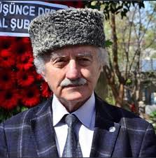 Bugün ben amcamı yitirdim