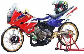 Lihat ide lainnya tentang desain logo otomotif, desain logo, pertahanan. Motor Drag Png 2 Png Image 2084229 Png Images Pngio