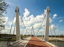Ruimtelijk en stijlvol wonen in utrecht west, vlakbij de utrechtse binnenstad. Dafne Schippersbrug 2 Photo Nak Kos 1 Hans On The Bike Cycling In Ottawa