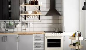 Dressing ikea les mod¨les les plus stylés elle. Petite Cuisine 12 Astuces Gain De Place Cote Maison