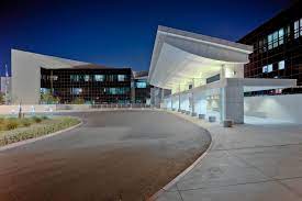 Banner Thunderbird Medical Center In Glendale Az A Lot Happened At This Hospital Glendale Hospital House Styles