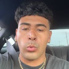 Derek Castillo® (@dlcastillo6)