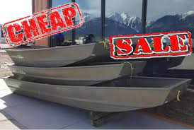 The Popularity Of Jon Boats Is Increasing Especially Among The Circles Of Freshwater Anglers Hunters And People W Jon Boat Fishing Flat Bottom Boats Jon Boat