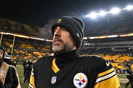 Pittsburgh Steelers 'running out of patience' with Aaron Rodgers as two  strict deadlines pass without final decision