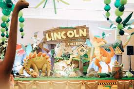 Dino Mite Lincoln S Park Dream Flavours Celebrations Party Planner In 2020 Party Planner Celebration Party Balloon Decorations