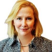 Ellen Hoch's Instagram, Twitter & Facebook