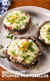 Breakfast Stuffed Portobellos Offer A Low Carb Start To Your Day Recipe Recipes Breakfast Breakfast Recipes