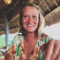 Suzanne Jung's Instagram, Twitter & Facebook