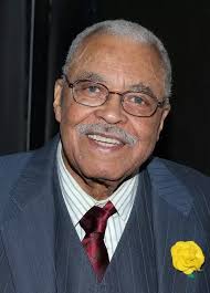 Muere James Earl Jones, voz de Darth Vader y de Mufasa, a los 93 años