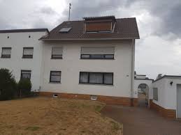 Hier finden sie häuser vieler immobilienportale und durch die einfache & schnelle häusersuche mit intuitiven filtermöglichkeiten ist das ziel traumhaus zum greifen nah. Haus Zum Verkauf Libellenweg 74 60529 Frankfurt Am Main Schwanheim Mapio Net