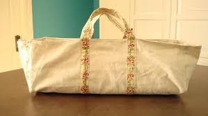 This Is A Really Easy Cricut Machine Bag Cover Http Www Customcrops Com Article Info Php Articles Id 2 Cricut Expression Cricut Cuttlebug Cricut Craft Room