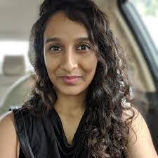 Lenora Fernandez's Instagram, Twitter & Facebook