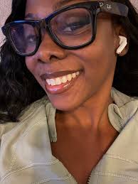 Porcelain teeth done in Cali, Columbia