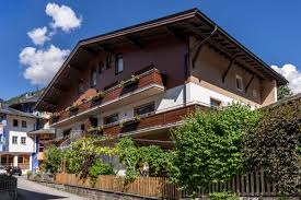 Die wohnungen sind großzügig, komfortabel und. Appartements Mayrhofen Ferienwohnung Mayrhofen 3 Schlafzimmer Appartements Rieser