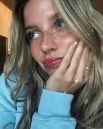 Morgan Thomason's Instagram, Twitter & Facebook